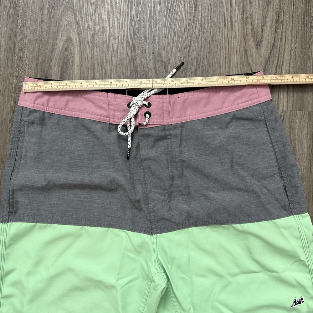 Lost Board Shorts Mens Size 32 Surf Swim Trunks Pink‎ Gray Green Striped - Picture 5 of 8